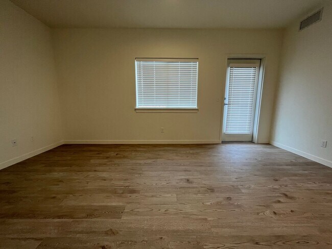 Building Photo - 4612 Lexington Sky Ln