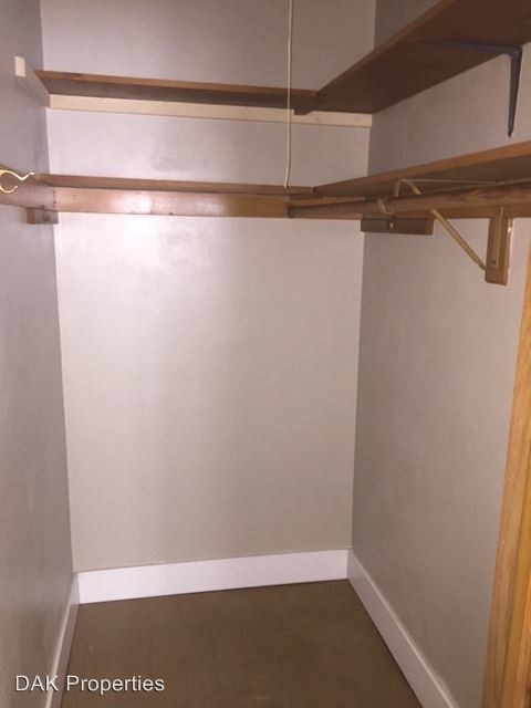 Building Photo - 2425 N Oakland Ave