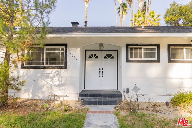 Building Photo - 5604 Valley Circle Blvd