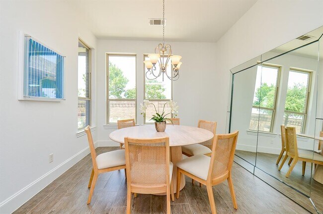 Building Photo - 27522 Blackstone Canyon Ln