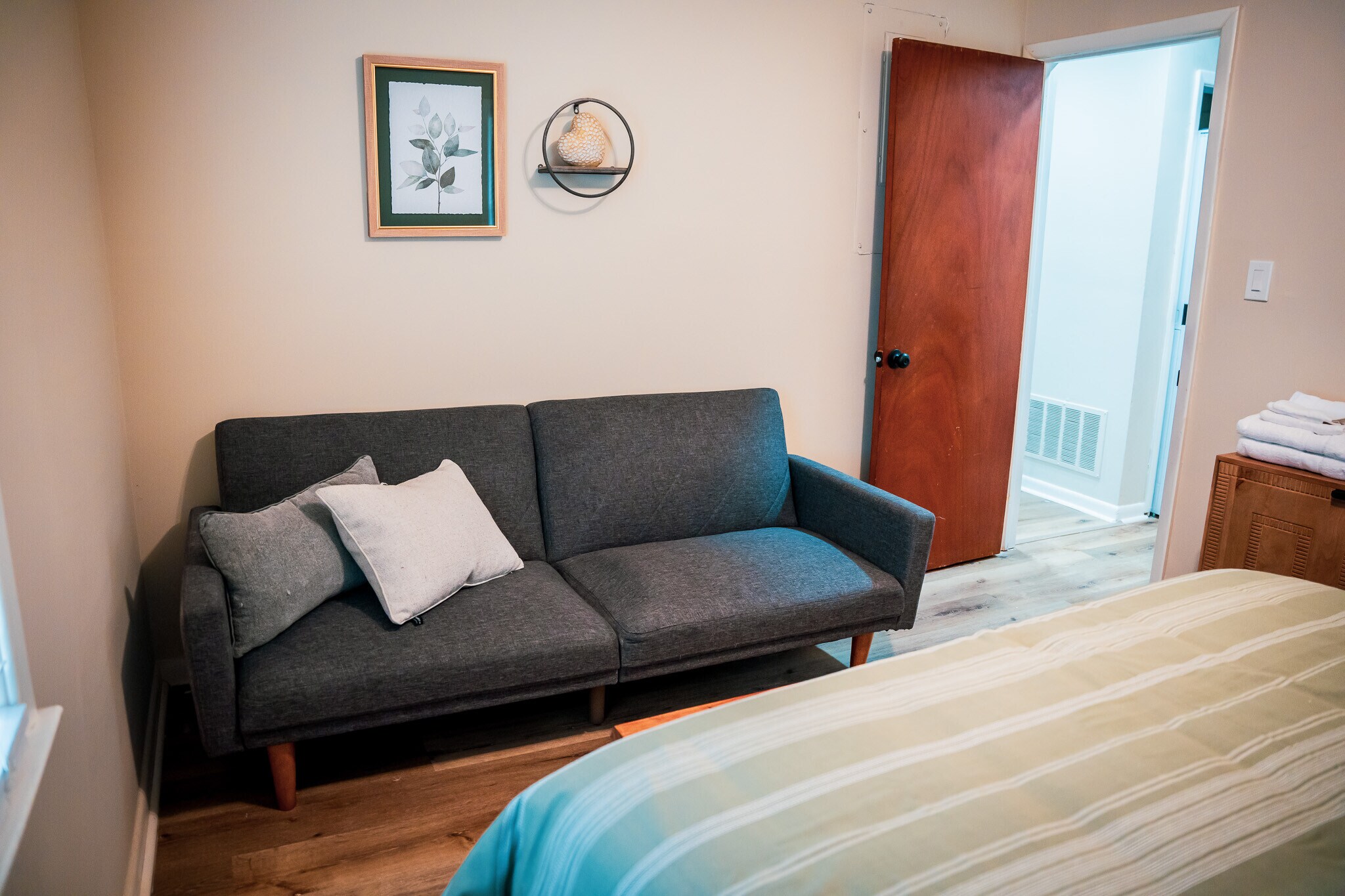 Building Photo - 3232 Logan Pl