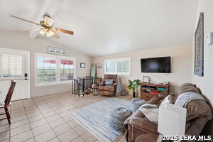Building Photo - 2681 Lakeview Dr