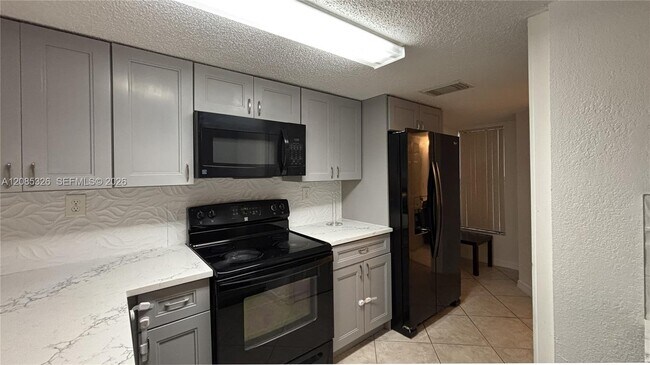 Building Photo - 1186 NW 123rd Ct