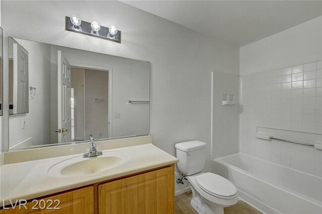 Building Photo - 6560 Bucking Horse Ln