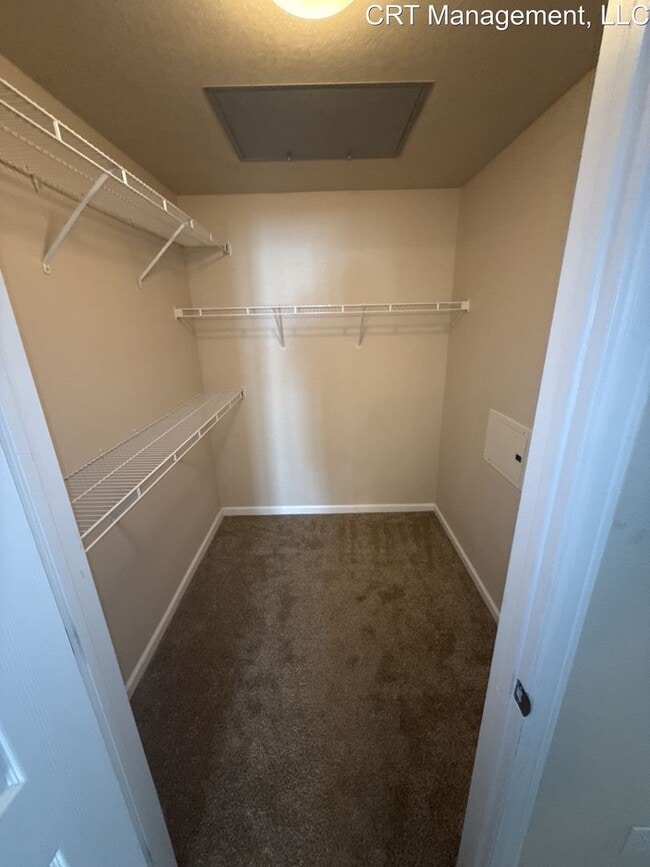 Building Photo - Spacious 2-Bed, 2-Bath Condo Available Nea...