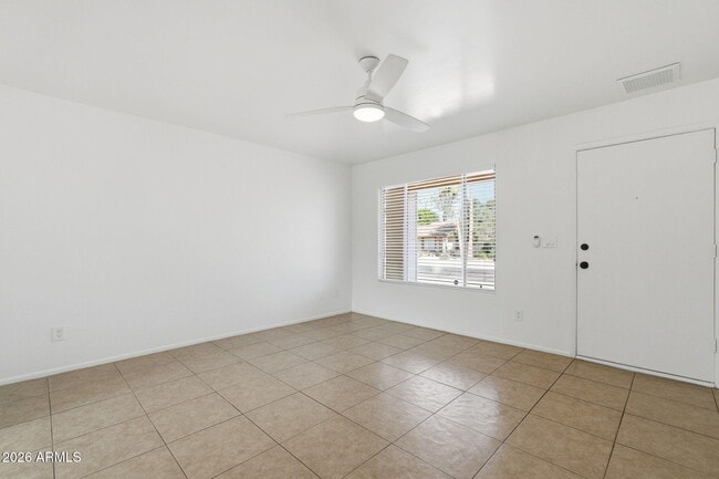Building Photo - 3427 E Helena Dr