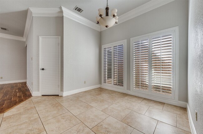 Building Photo - 4028 Rive Ln
