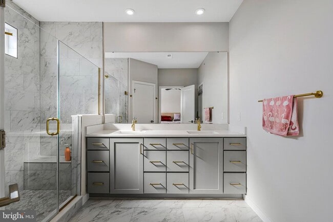 Building Photo - 43474 Danville Ter