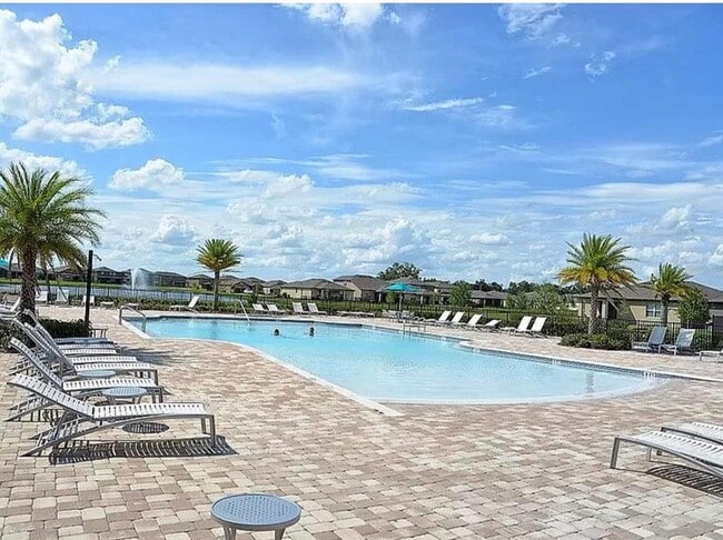 Building Photo - 5028 Caspian St