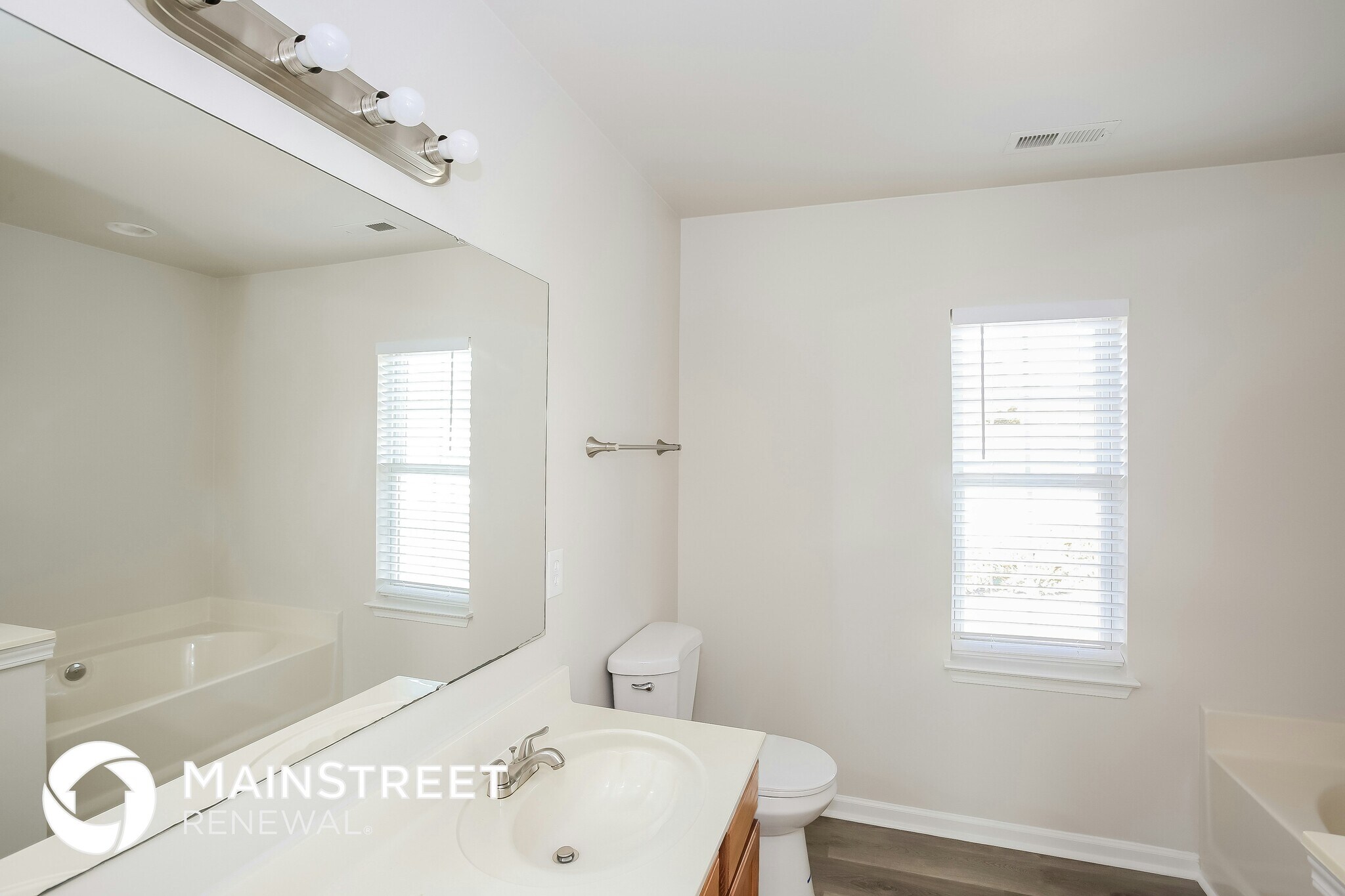 Building Photo - 3744 Sipes Ln