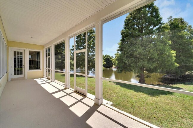 Building Photo - 5604 Skimmer Dr