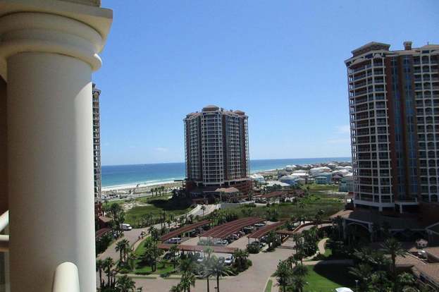 Building Photo - 2 Portofino Dr