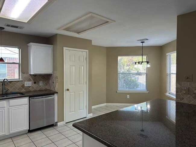 Building Photo - 2919 Foxden Dr