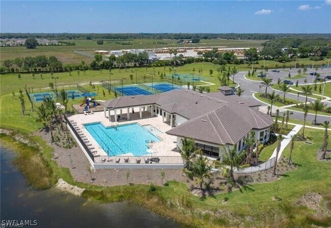 Building Photo - 14680 Portico Blvd