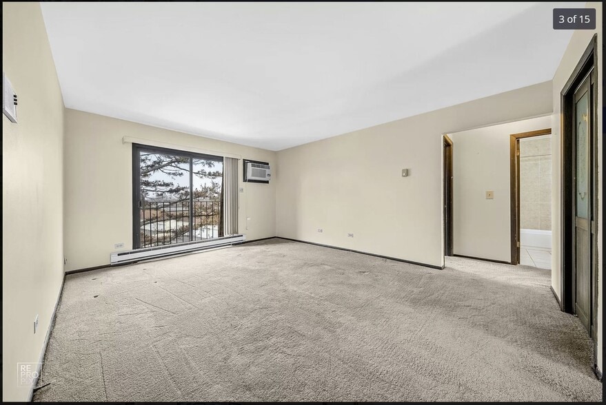 Building Photo - 180 S Waters Edge Dr