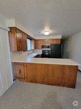 Building Photo - 211 W Glenmore Dr