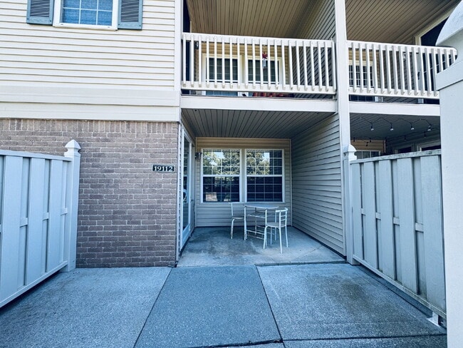 Building Photo - Fully Renovated 2BD/2BA in Top-Rated Northville Schools | Water, HOA & Fitness Included! OWNER SP...