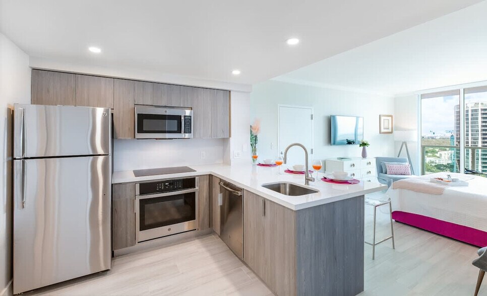 Building Photo - 2889 McFarlane Rd