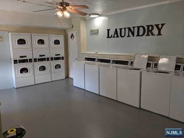 Building Photo - 60 Main St