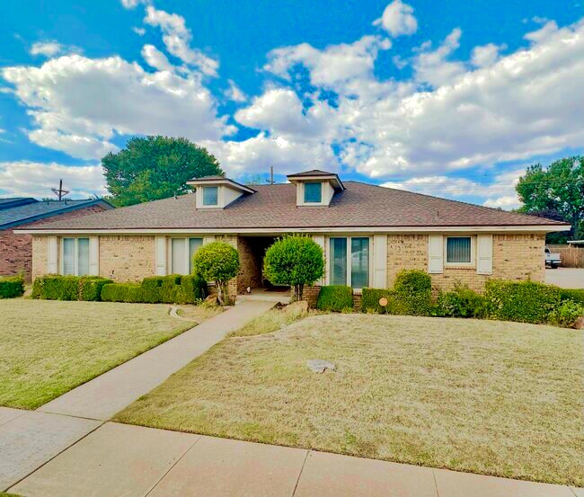 Building Photo - 4610 88th St