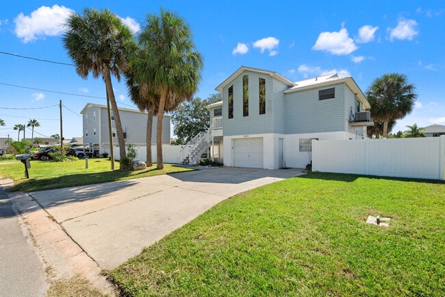 Building Photo - 4004 Centavo Ct