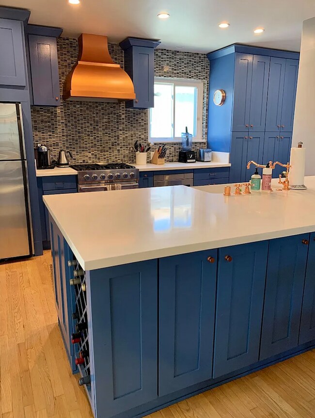 Building Photo - Beautiful 2 bed 2 bath