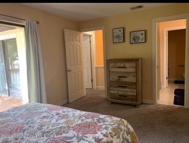 Building Photo - 8710 Hibiscus Ct