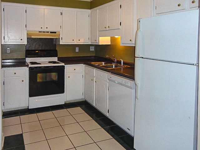 Building Photo - 7700 Corley Dr