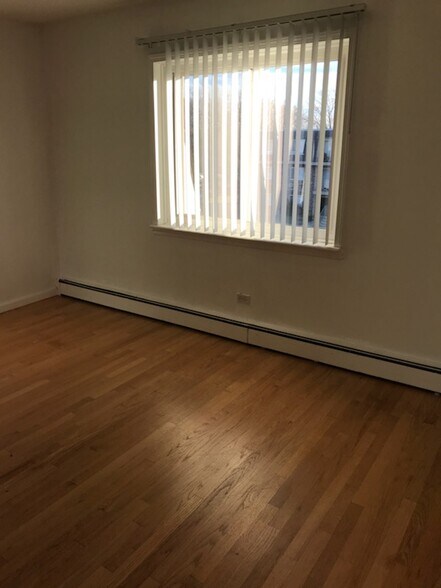 Building Photo - 920 Jonathon Ct