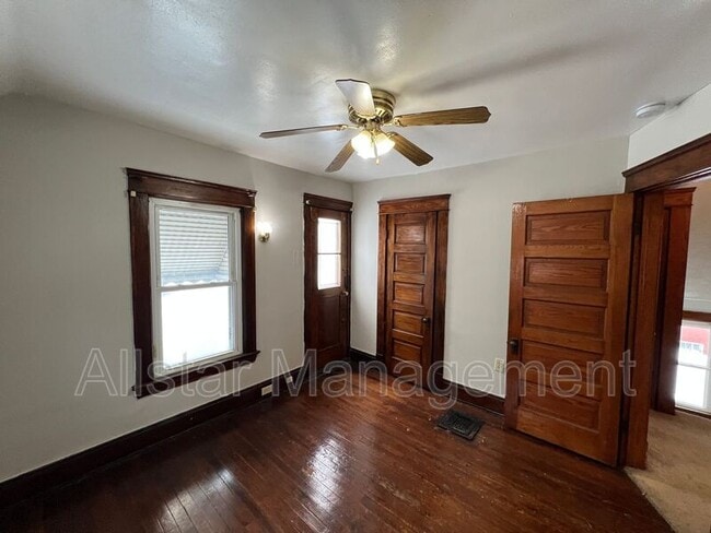 Building Photo - 4296 E 114th St