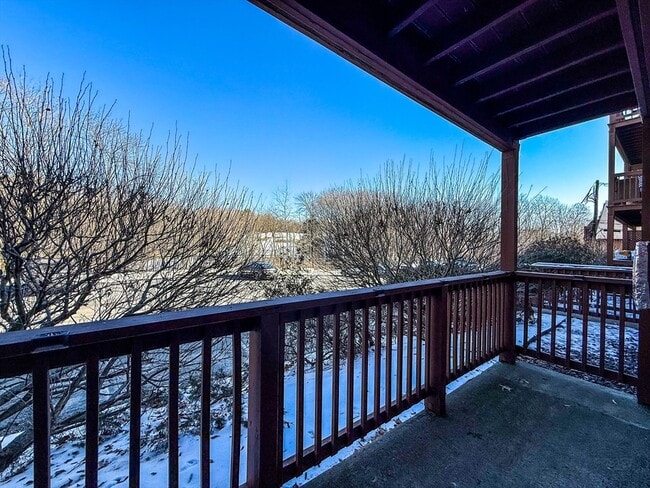 Building Photo - 110 Boston Post Rd E