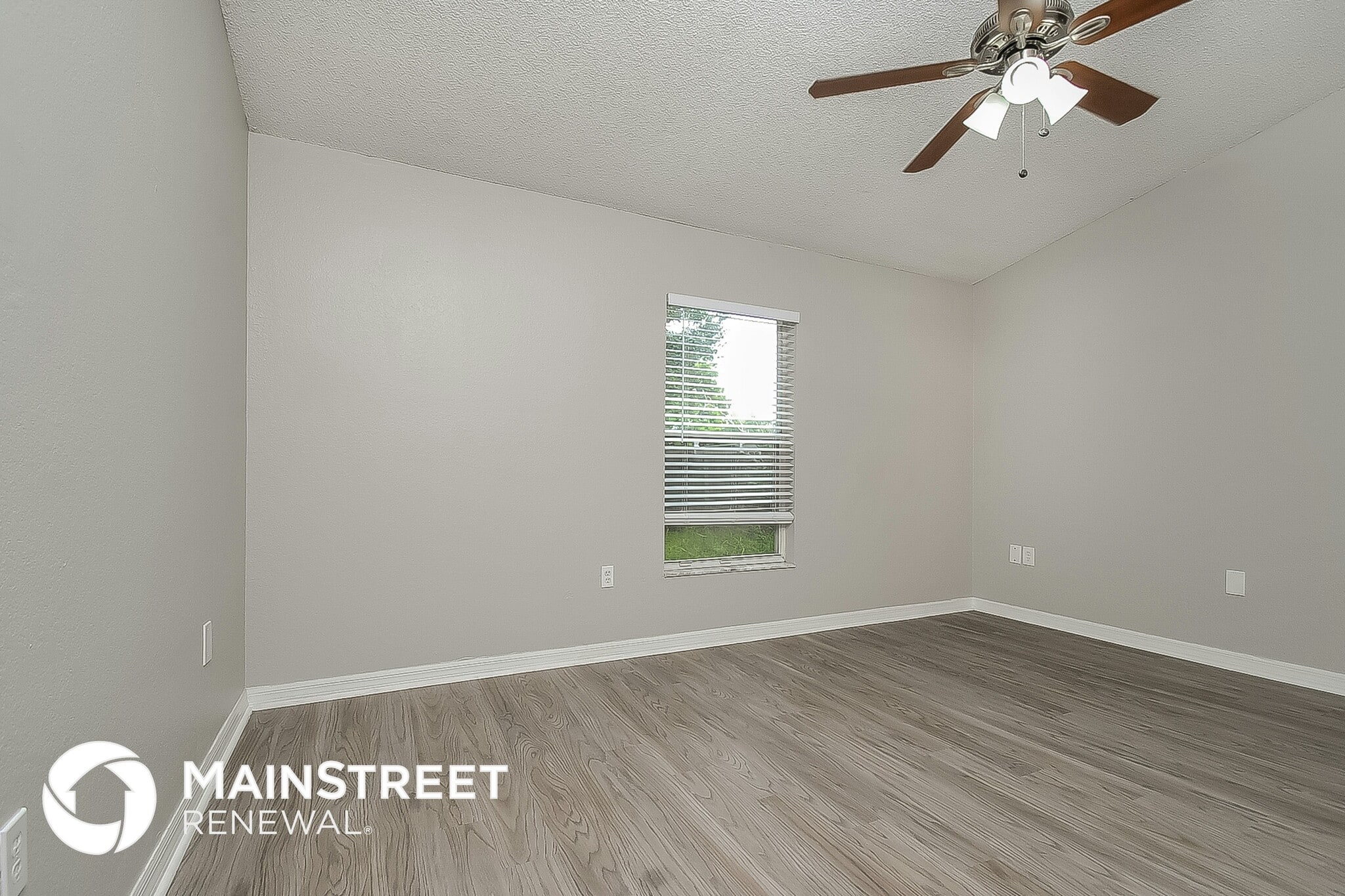 Building Photo - 3736 Imperial Dr