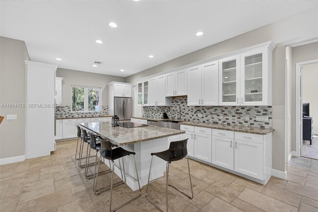 Building Photo - 18369 Mellen Ln