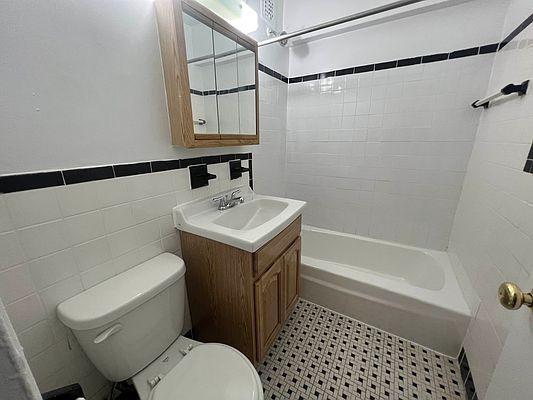 Building Photo - 1 bedroom in BRONX NY 10455