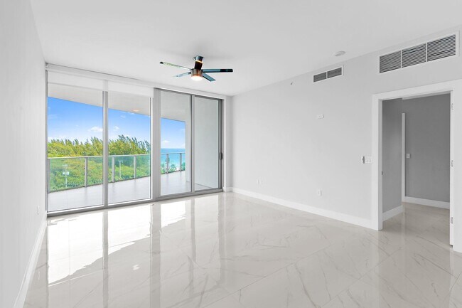 Building Photo - 701 N Fort Lauderdale Beach Blvd
