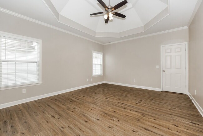 Building Photo - 6033 Lori Anne Dr