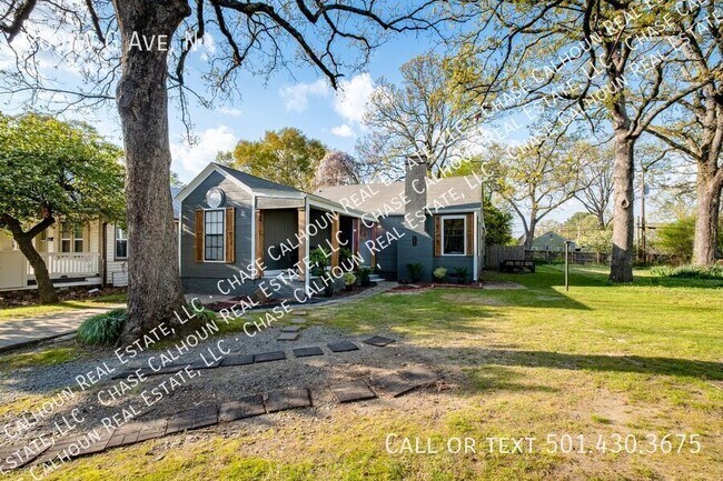 Building Photo - 209 W G Ave