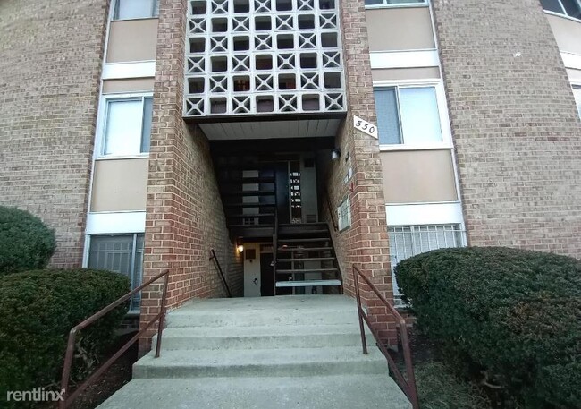 Primary Photo - 2 br, 1 bath Condo - 530 Wilson Bridge Drive