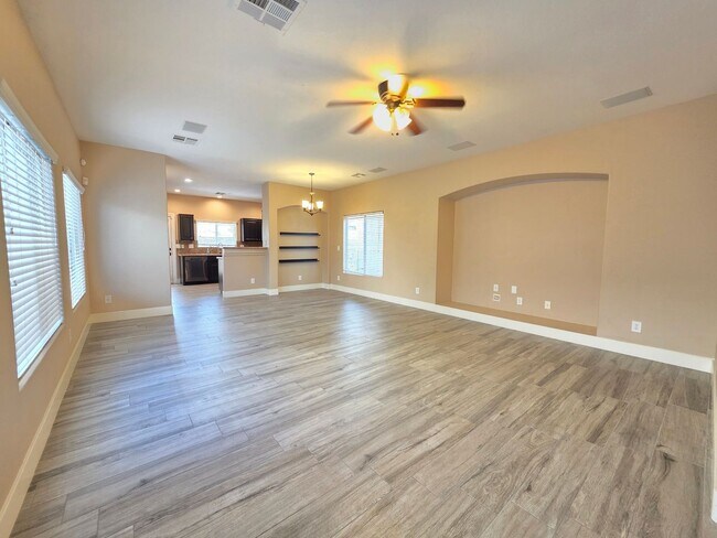 Building Photo - Three-bedroom Single Family
