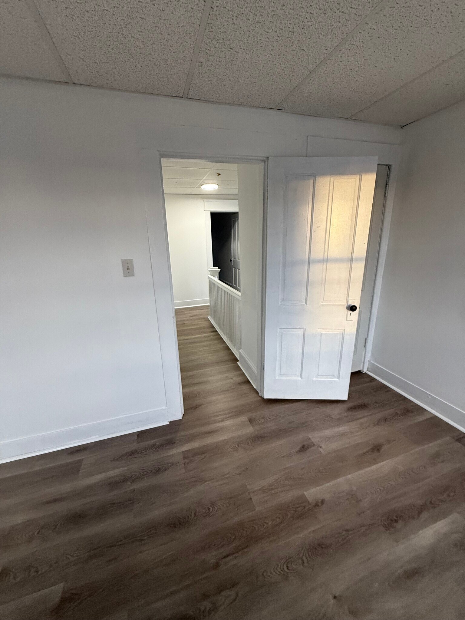 Building Photo - 87 Pine St