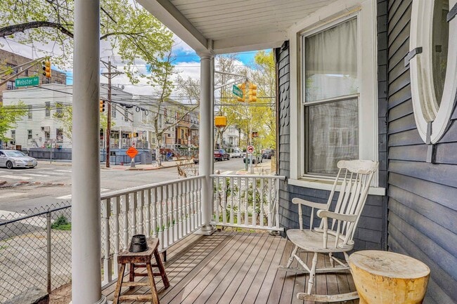 Building Photo - 62 Booraem Ave