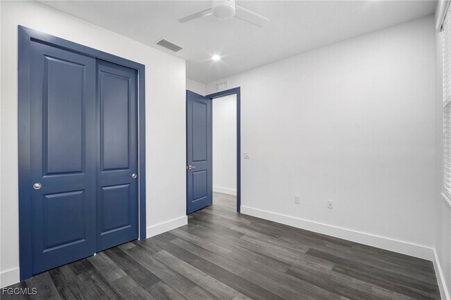 Building Photo - 2816 Barry Rd