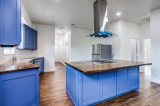 Building Photo - 3423 S Harwood St