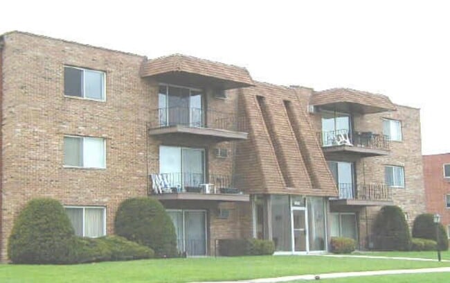 Building Photo - 12818 Hill Dr
