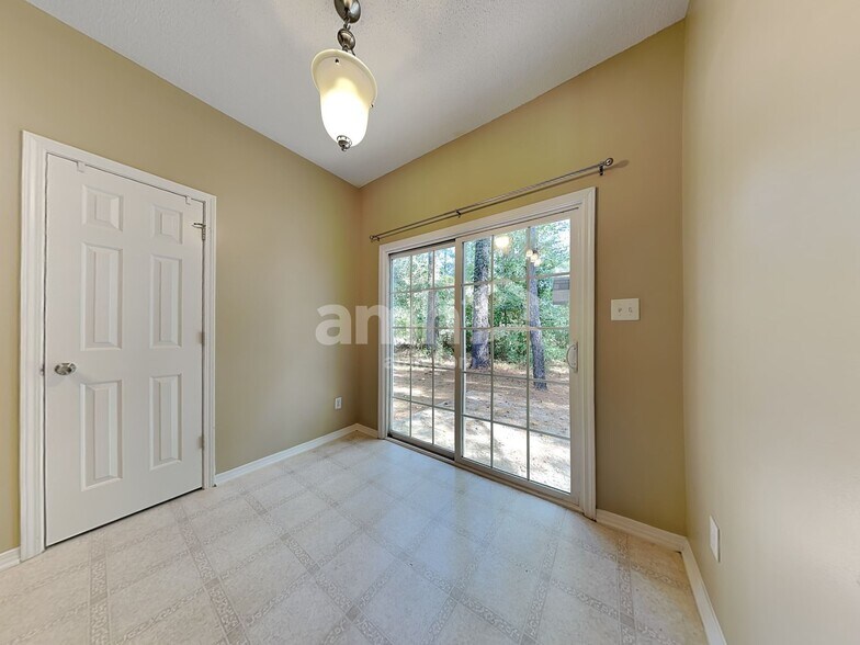 Building Photo - 3049 Buttonwood Ln