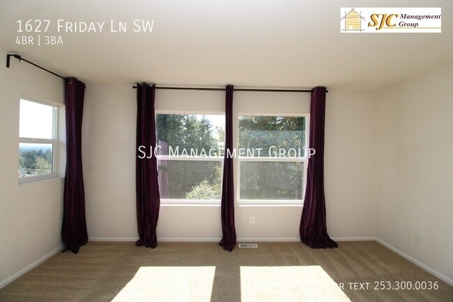 Building Photo - 1627 Friday Ln SW