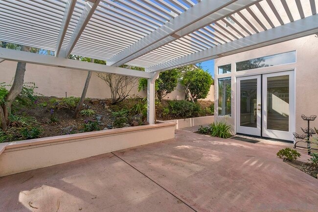 Building Photo - 4485 Sunset Bluffs Way