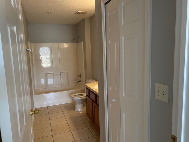 Building Photo - 5101 Playpen Dr