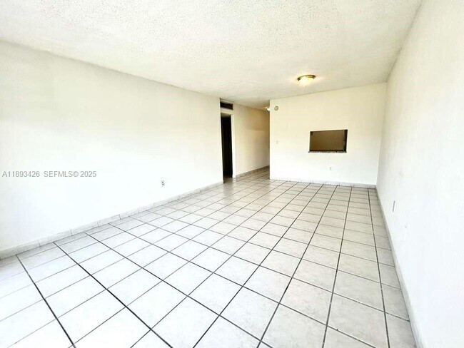 Building Photo - 4920 NW 79th Ave