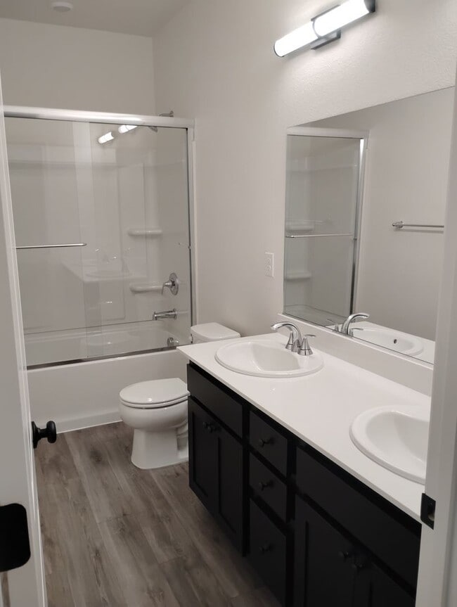 Building Photo - Modern 4-Bedroom New Build in Hughson – Built 2024